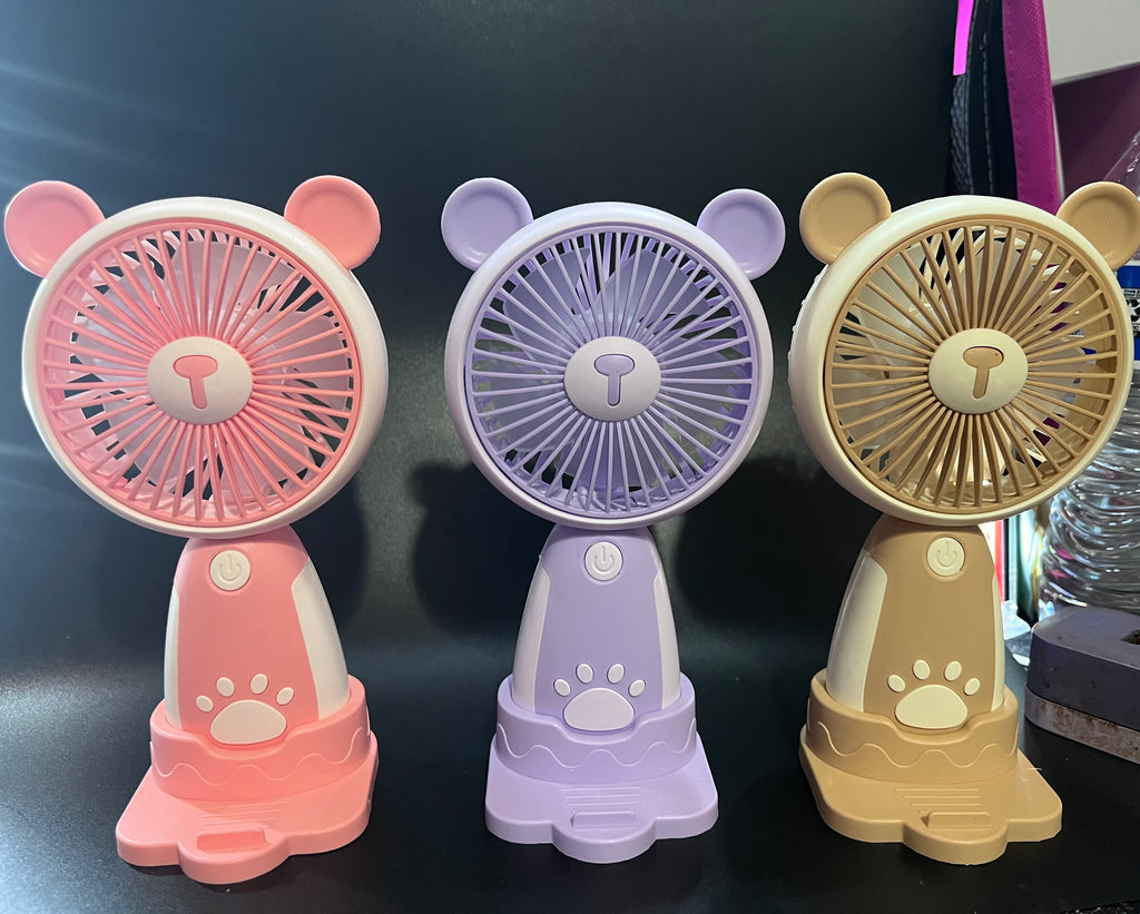 Medium handheld fan